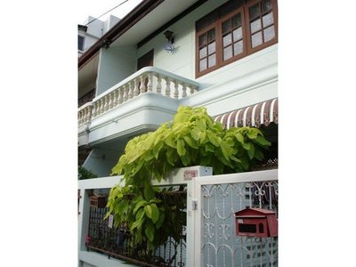 pic Two level townhouse