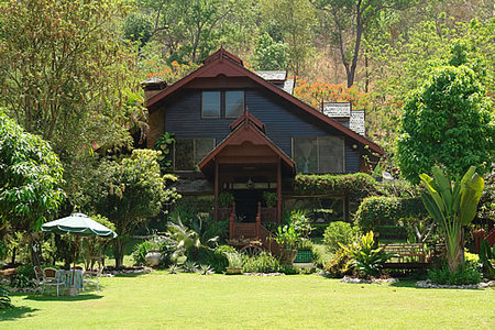 pic Teak home in peaceful setting