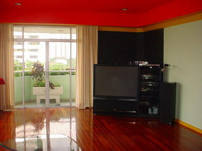 pic Bangkok: Condominium, Sukhumvit 63