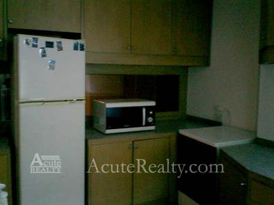 pic Unit offers 2 br & 2 bth 