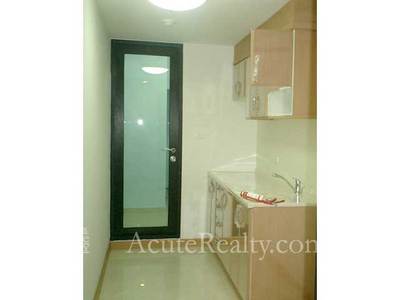 pic Located on Asoke with 80 sqm