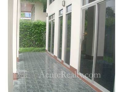 pic House for rent in Thonglor
