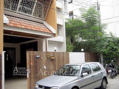 pic TownHouse for Rent 