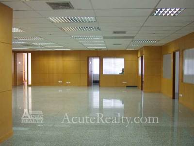 pic Office space for rent & sale on Tarksin 
