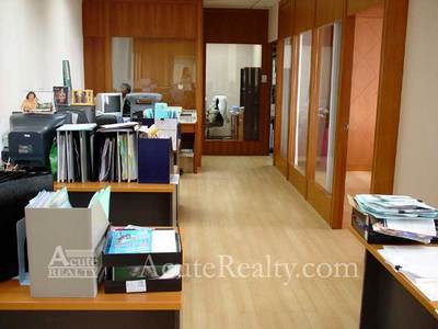pic Fully furnished with High Floor