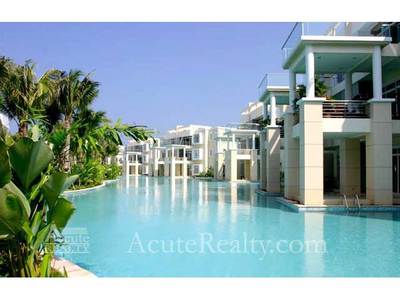pic Modern and uniquely designed condominium
