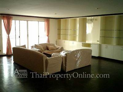 pic A very spacious condo