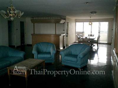 pic Condo at soi sukhumvit 61