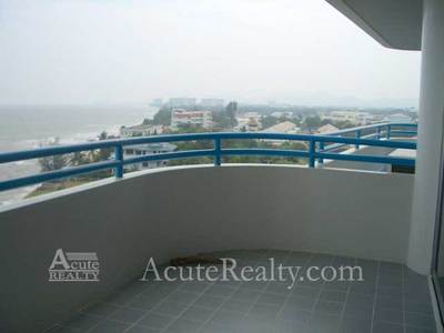 pic Sale!! Condo on the sea side