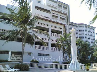 pic  Opulent Beachfront condo