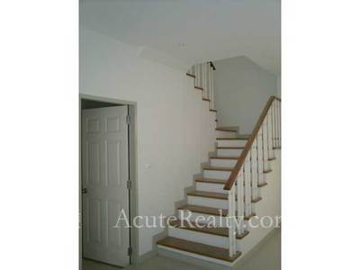 pic TownHouse for sale