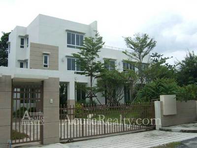 pic  Sukhumvit 105, duluxe modern house