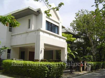 pic Deluxe single house, residential area