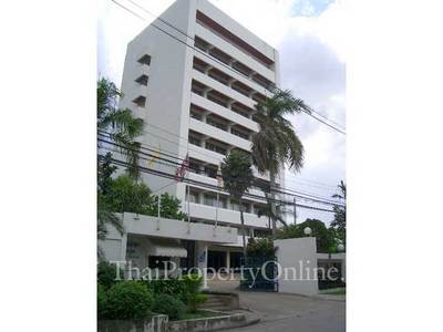 pic Office Building, total usable area