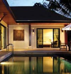 pic The Two Villas  