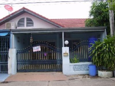pic Semi detached house in East Pattaya