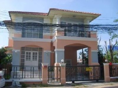 pic Double storey house ,3 Bedrooms