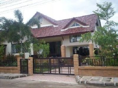 pic Detached bungalow ,fully furnished