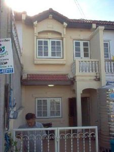 pic Newly refurbisdhed townhouse 