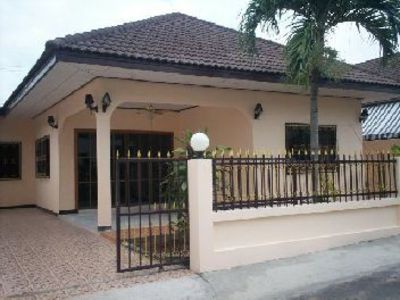 pic Detached bungalow in East Pattaya