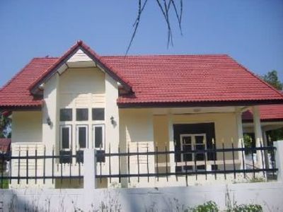 pic Detached bungalow with No kitchen