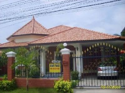 pic Detached bungalow in East Pattaya