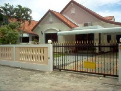 pic Detached bungalow in North Pattaya