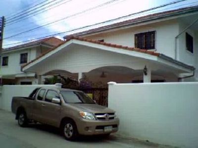 pic Double storey house in Naklua