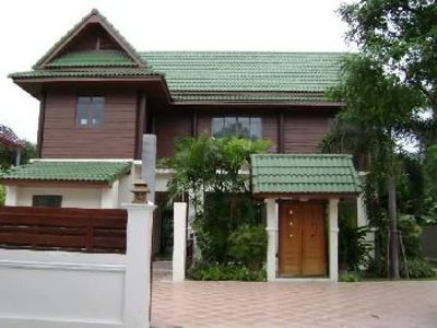 pic Spacious detached villa in East Pattaya