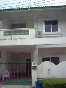 pic Spacious corner townhouse in East Pattay