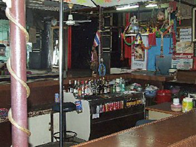 pic Hostess Bar Beer