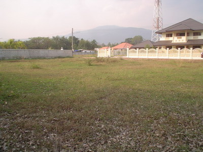 pic Land located on Canal road