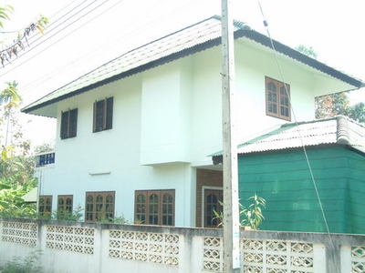 pic For rent is located near Mee Chok Market