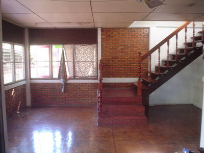 pic A partially furnished 2 storey house