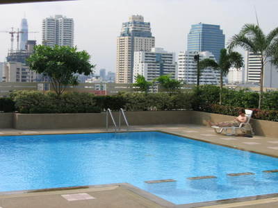 pic Sukhumvit 21Brand new condo on 9th floor