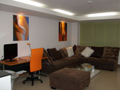 pic Nicely fitted and furnished unit