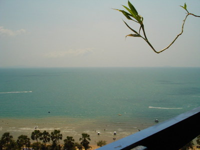 pic Jomtien Beach. Jomtien Plaza Condotel