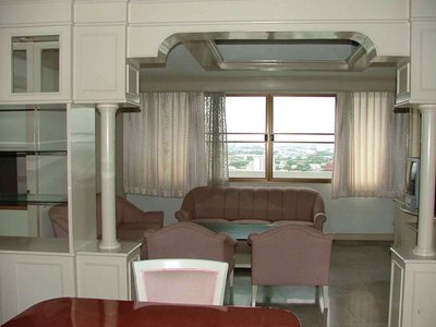 pic Empire House