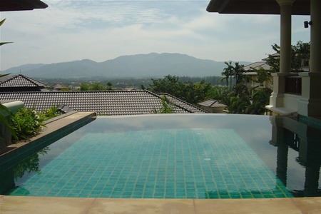 pic Villa situated in a superb hillside