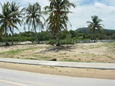 pic Magnificent piece of beachfront land