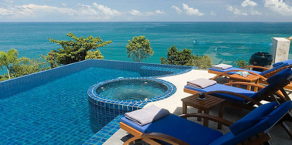 pic Luxury villa features elegant design