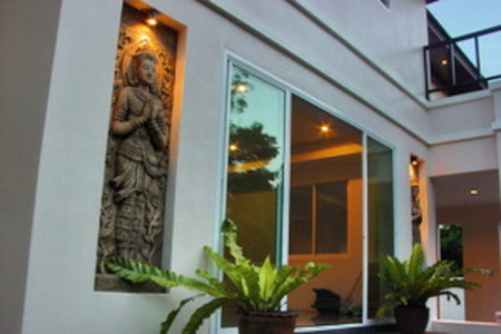 pic Tharadon Residence