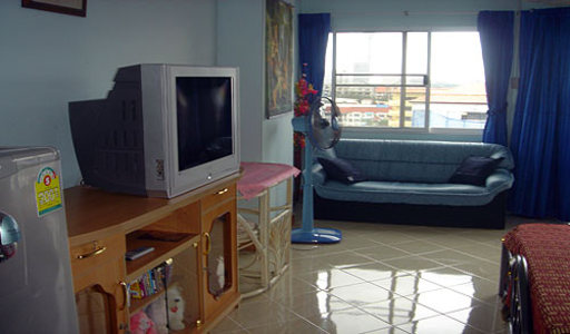 pic Thip Condo (30 Sq.m) on the 9th floor
