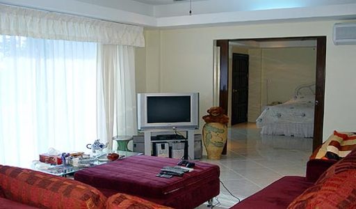 pic  Masjestic Condo (70 sqm) 