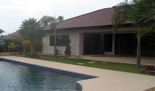 pic Pheonix Palms (*** Sq.m) 6 Single storey