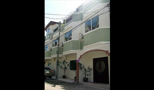 pic Marina Guesthouse (Soi Bongkot)