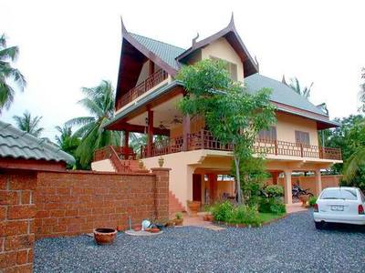 pic Thai Style House,2002,land size 556 sqm