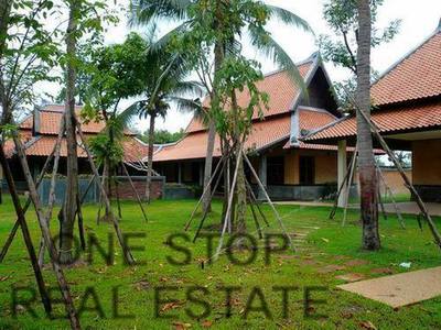 pic New Luxury Thai Bali Villa