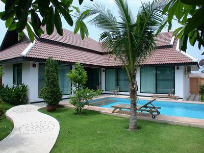 pic Thai Bali Villa, land size 472 sqm