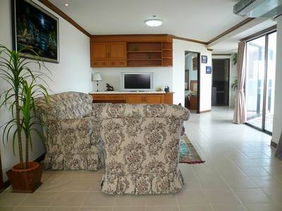 pic Unit (rear), 95 sqm, 1 bedroom,